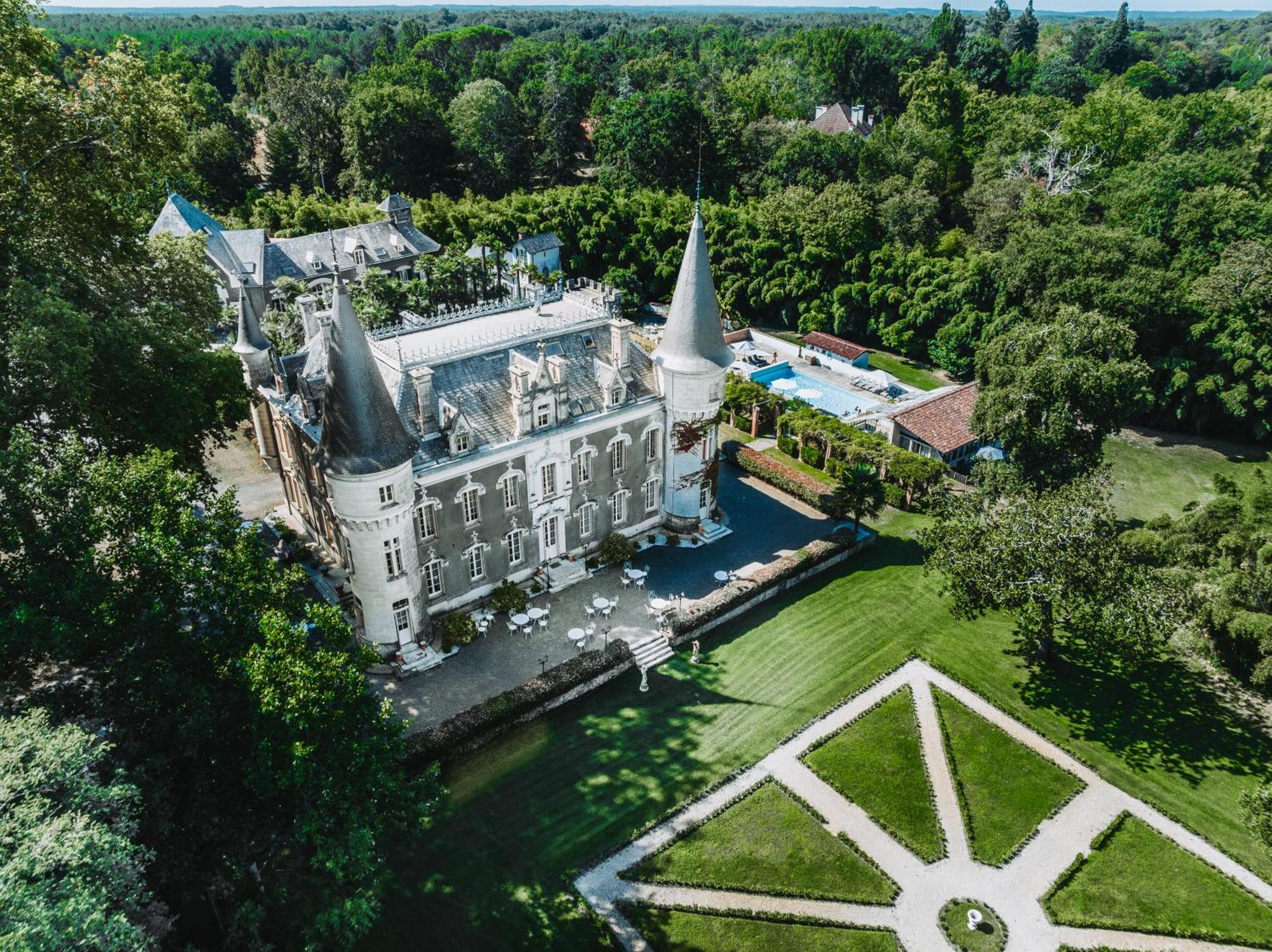 Chateau Belle Epoque - Chambres D'Hotes & Gites Linxe エクステリア 写真